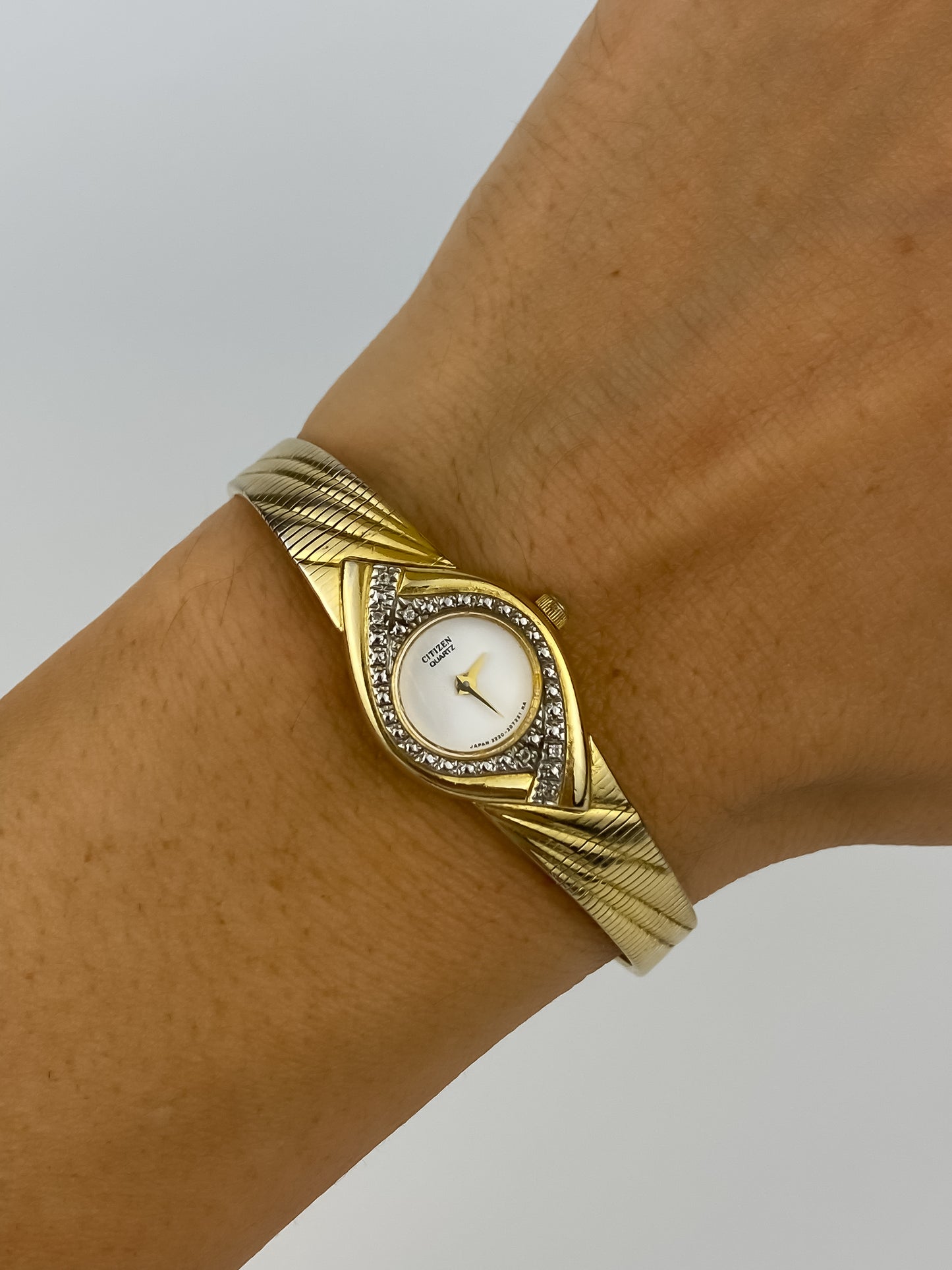 Citizen Vintage Watch Gold Plated Rectangular Diamonds Dial Integrated Patterned Bracelet