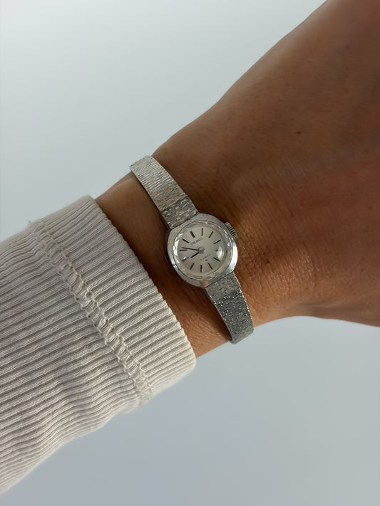 Vintage Seiko 21 Jewels Silver Frosted Cut Glass Watch