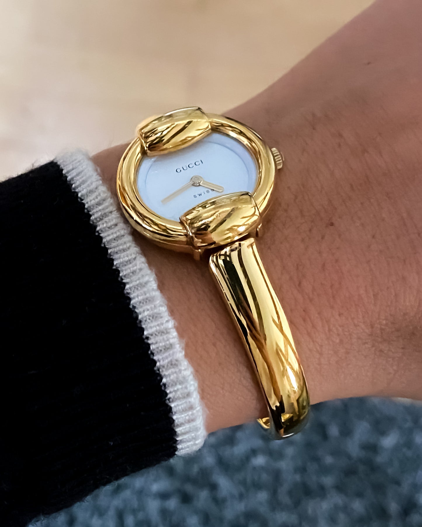 Gucci Vintage Watch Gold 1400L Round Dial Original Guarantee & Box
