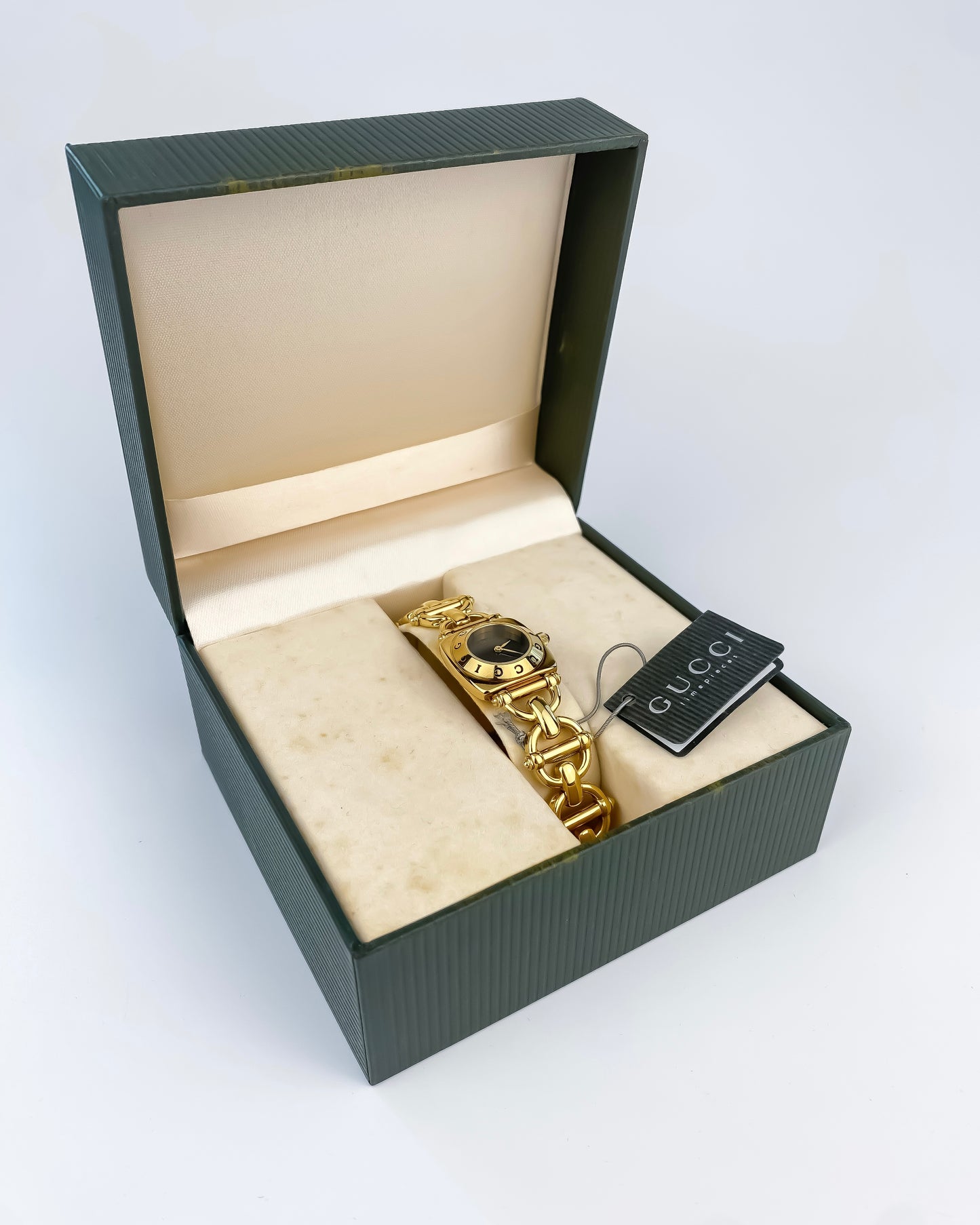 Gucci Vintage Watch Gold 6400L Black Dial Horsebit Links
