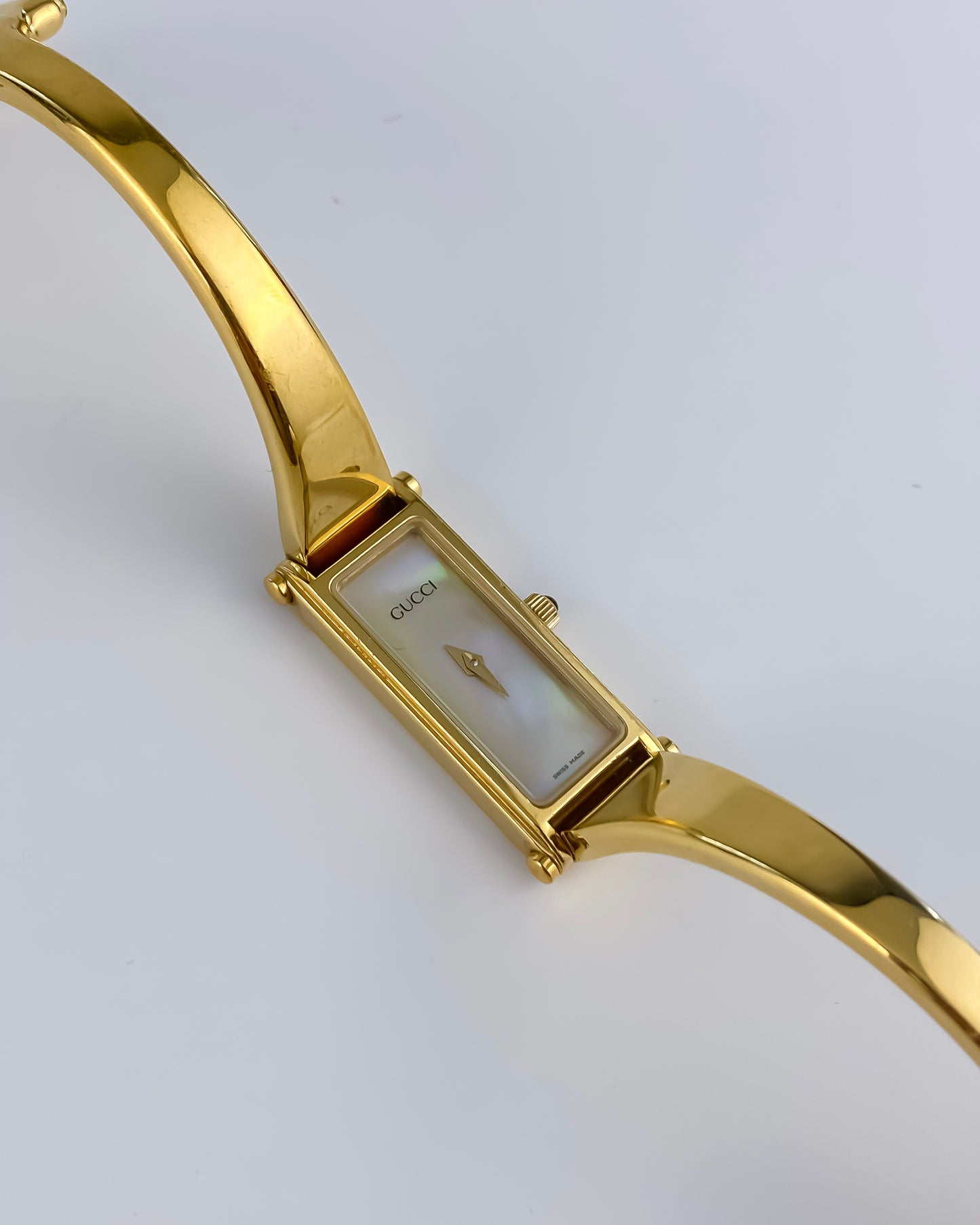 Gucci Vintage Watch Gold 1500L Shell Dial