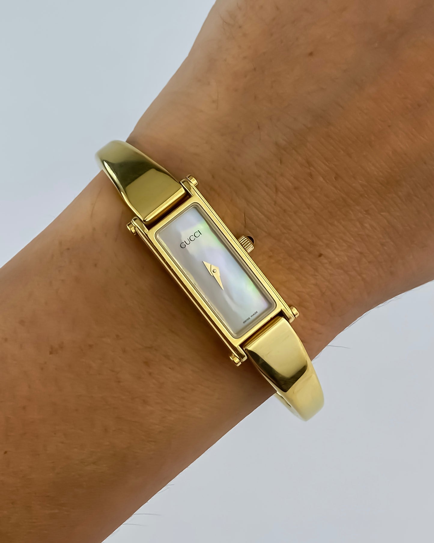 Gucci Vintage Watch Gold 1500L Shell Dial