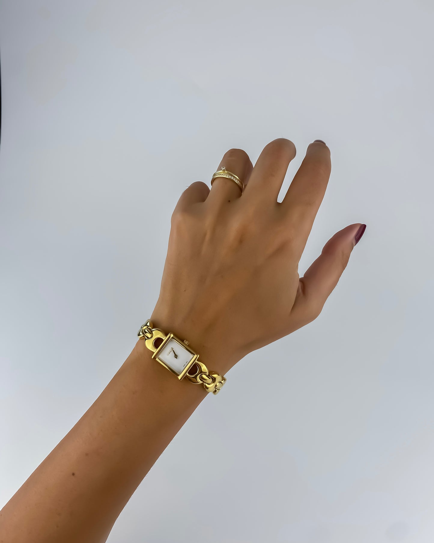Gucci Vintage Gold Watch Interchangeable Bracelets Box Set