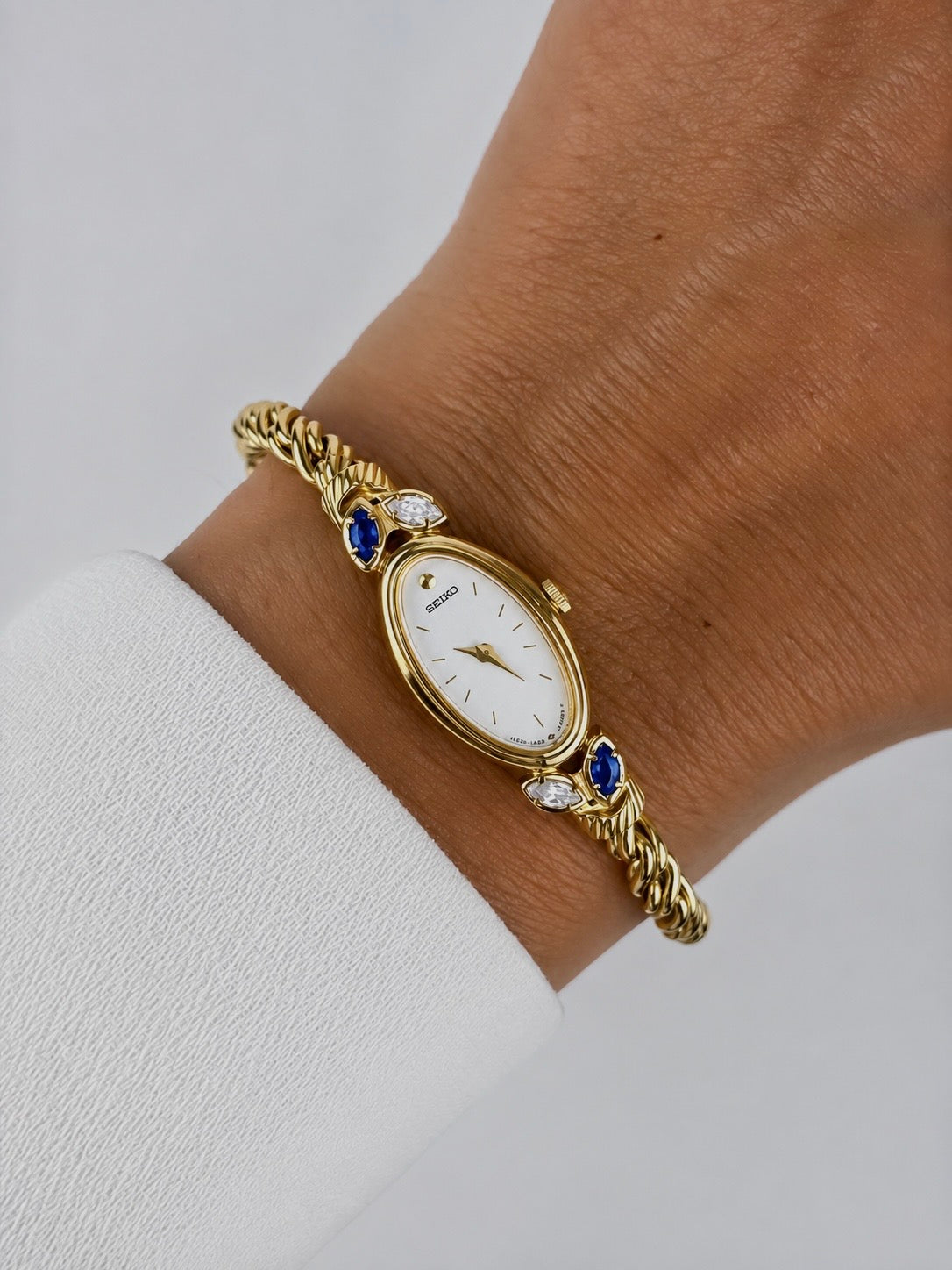 Seiko Jewelry Sapphire Diamonds Vintage Watch Gold Plated Rope