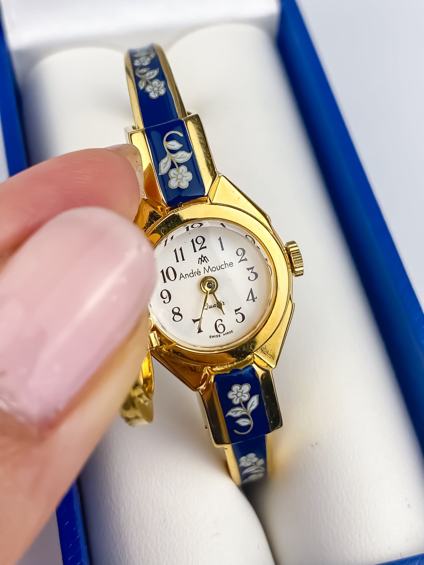 André Mouche Vintage Watch Peek a Boo Beige Blue