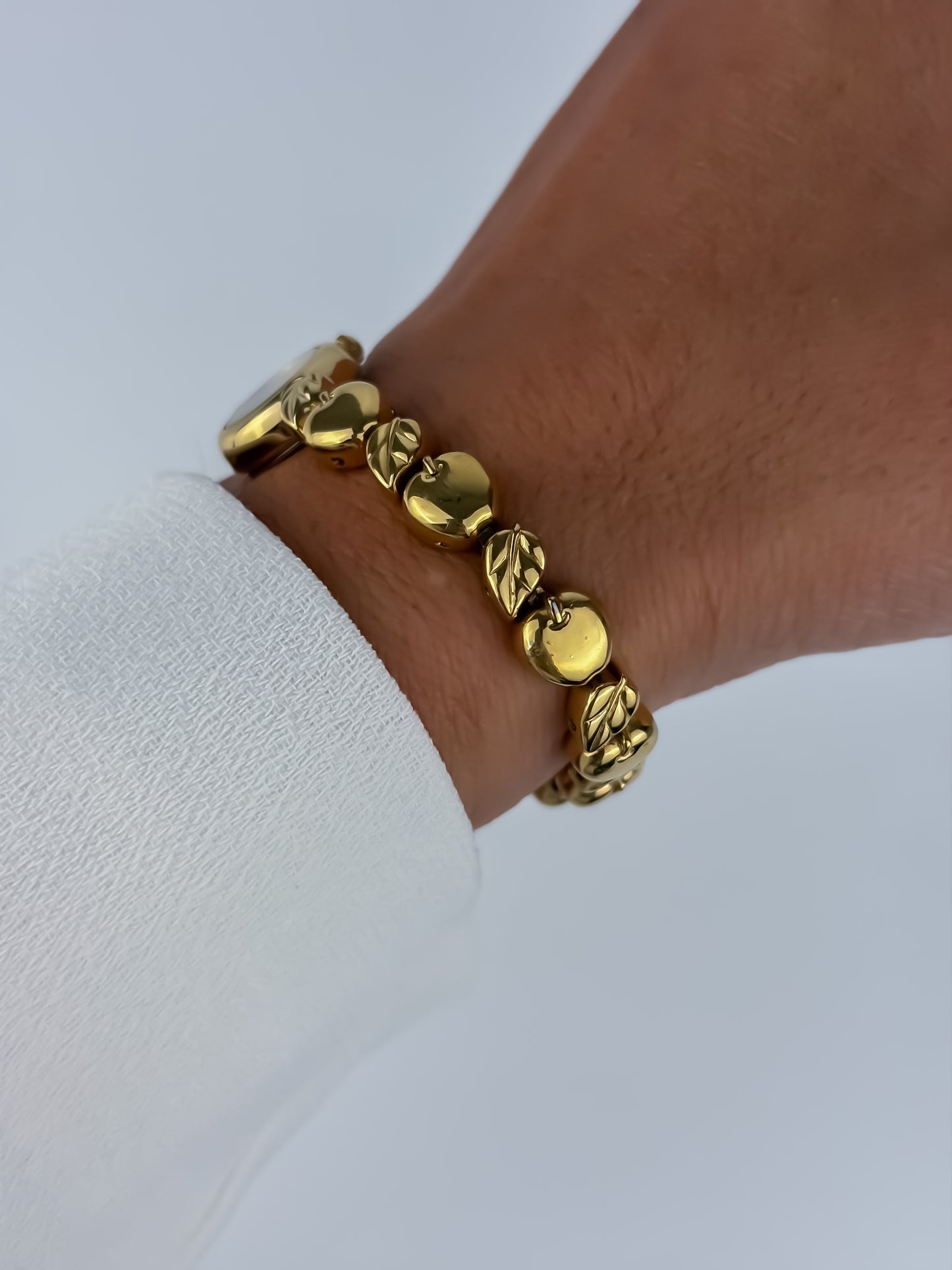 Very Rare Seiko Jewelry Vintage Watch Gold Plated Apple and Leaves
