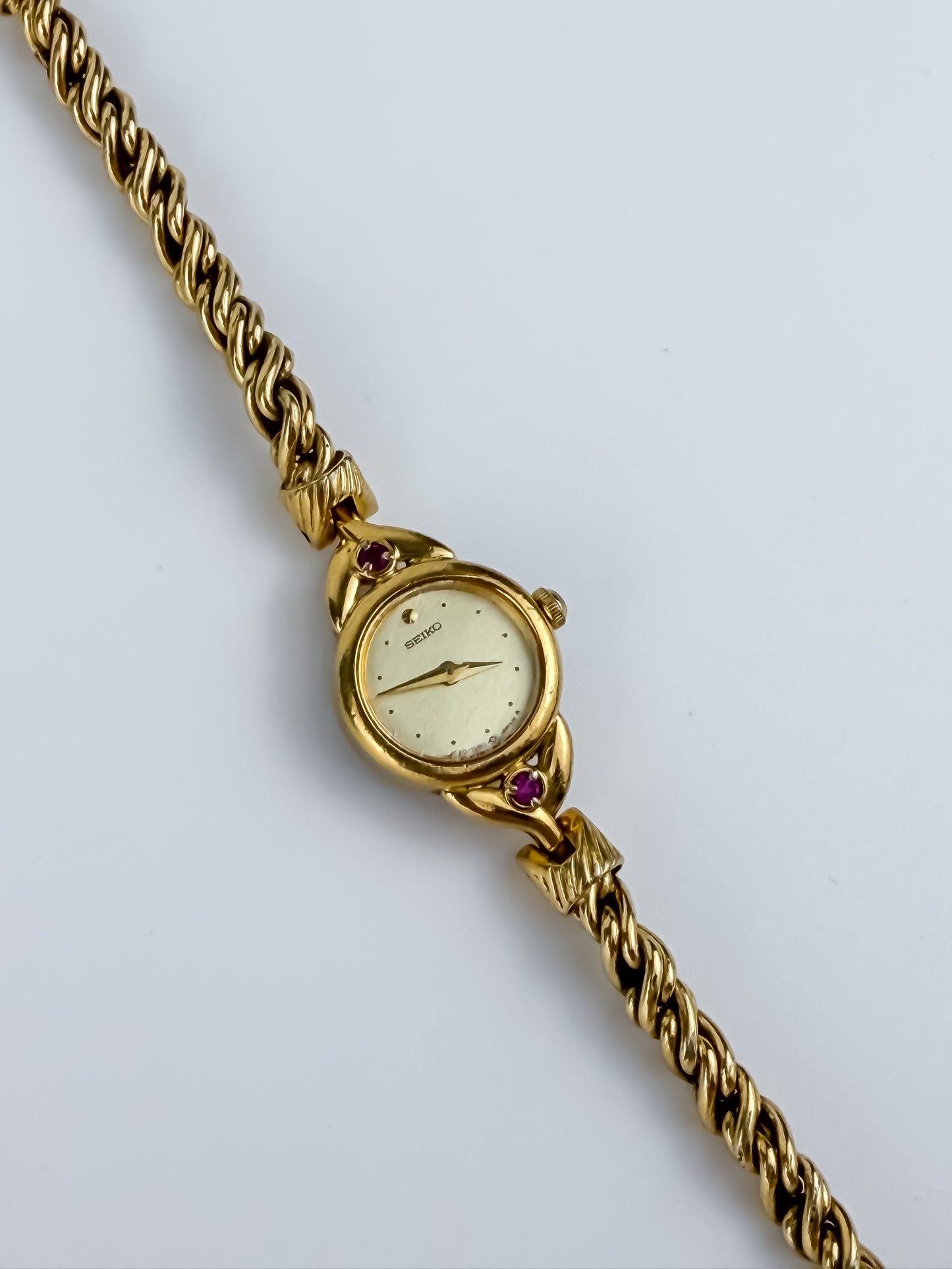 Seiko Jewelry Ruby Vintage Watch Gold Plated Rope
