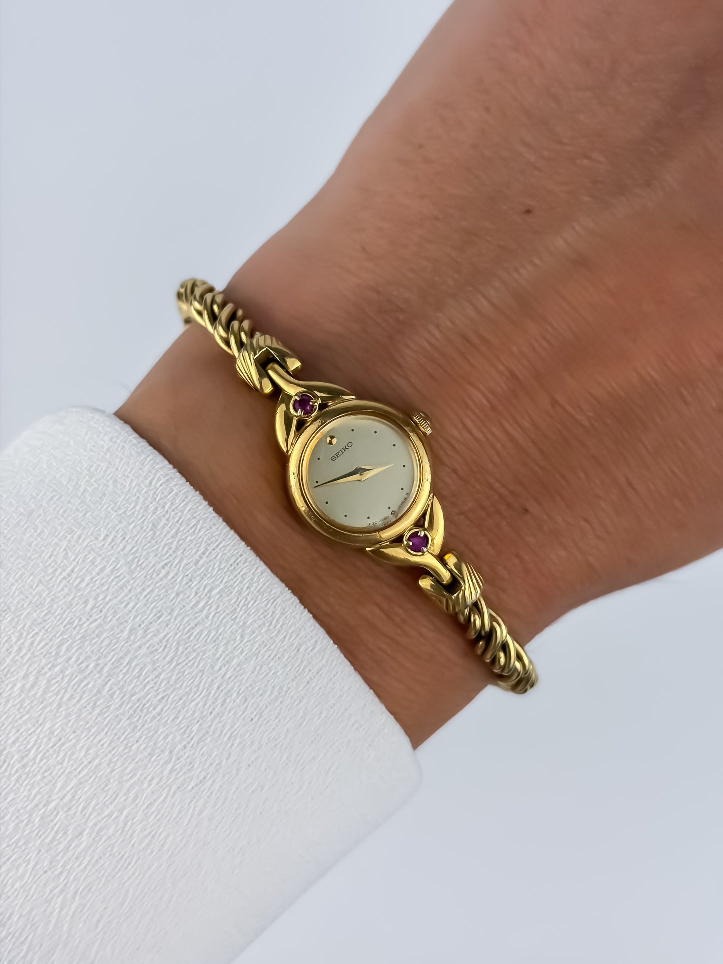Seiko Jewelry Ruby Vintage Watch Gold Plated Rope