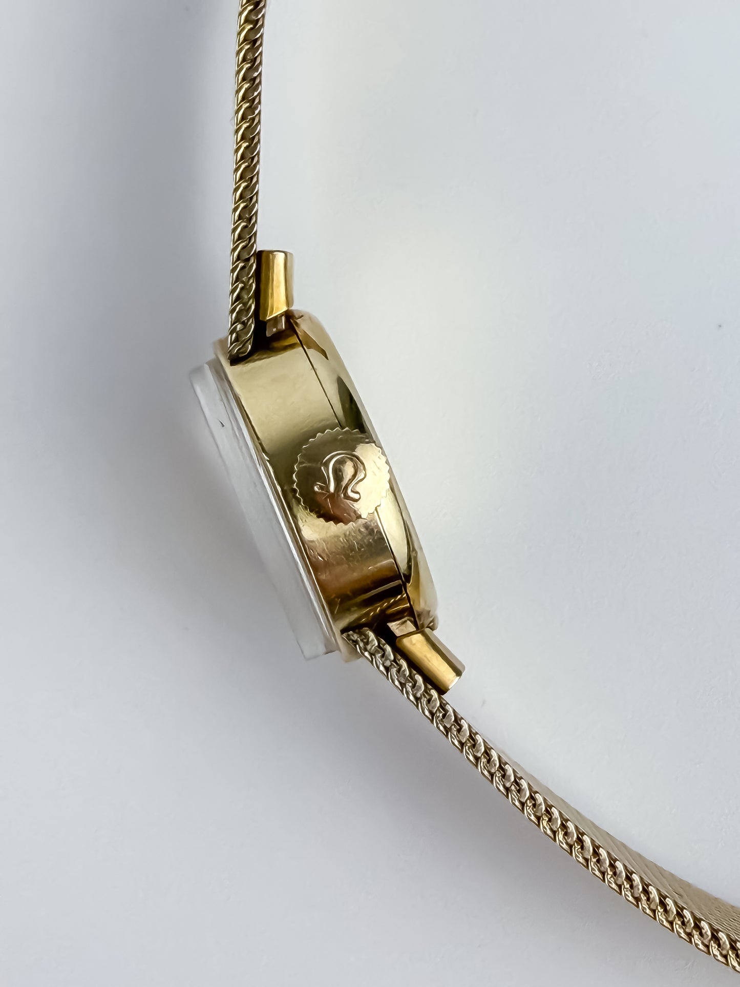 Omega Vintage Ladies Mechanical Watch 14K Gold