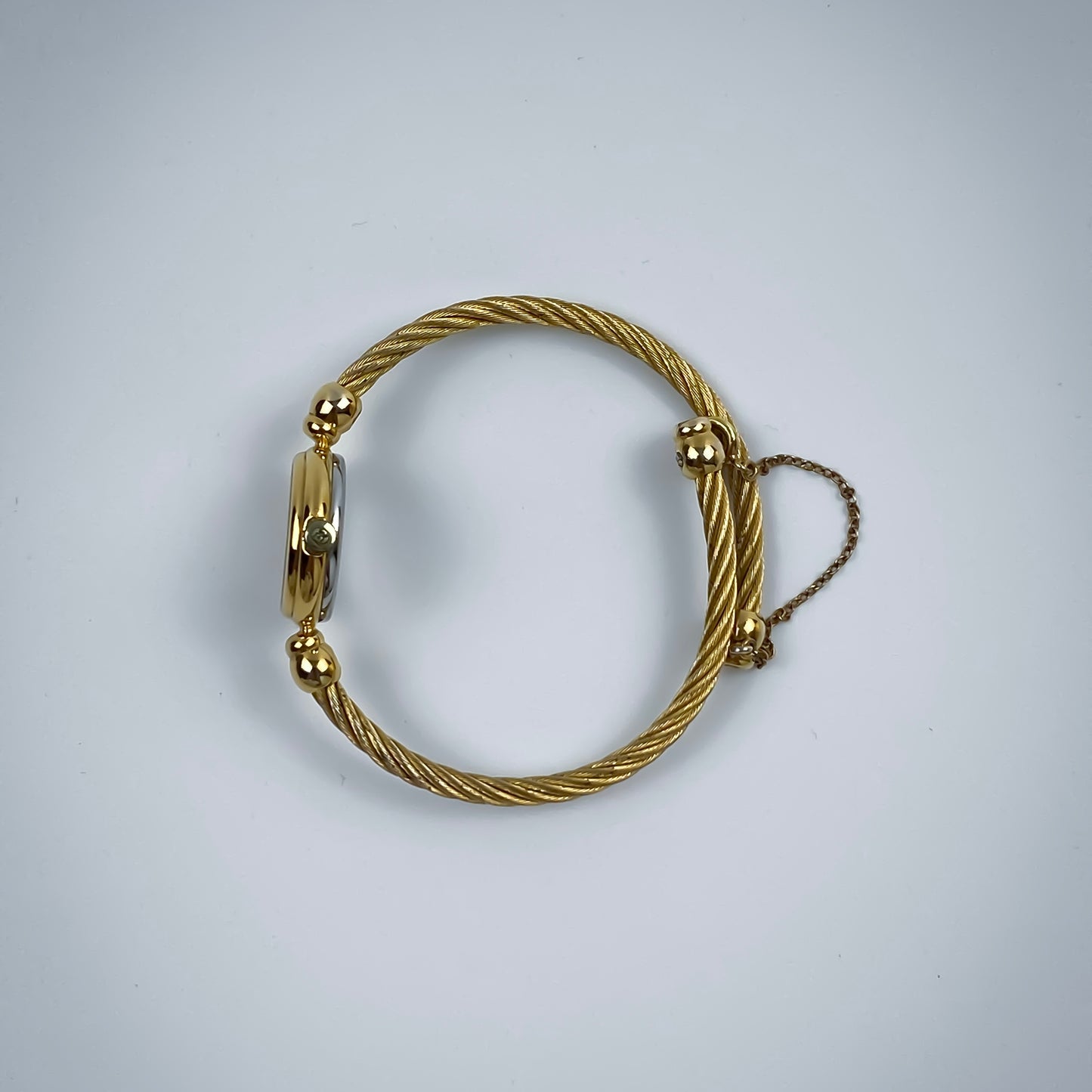 Gucci Vintage Gold Champagne Dial Logo Wire