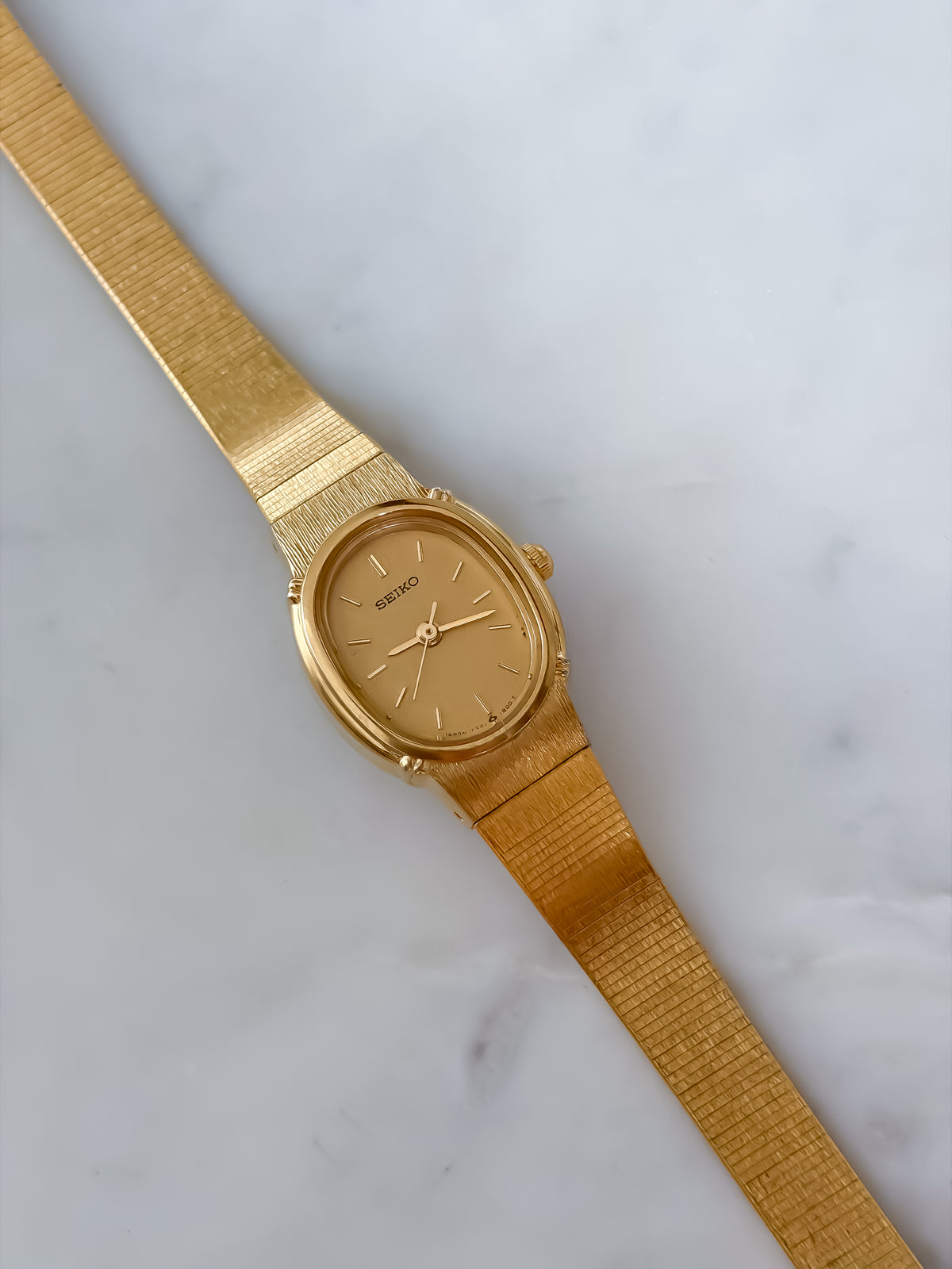 Seiko Vintage Oval Gold Cocktail Watch Integrated Bracelet