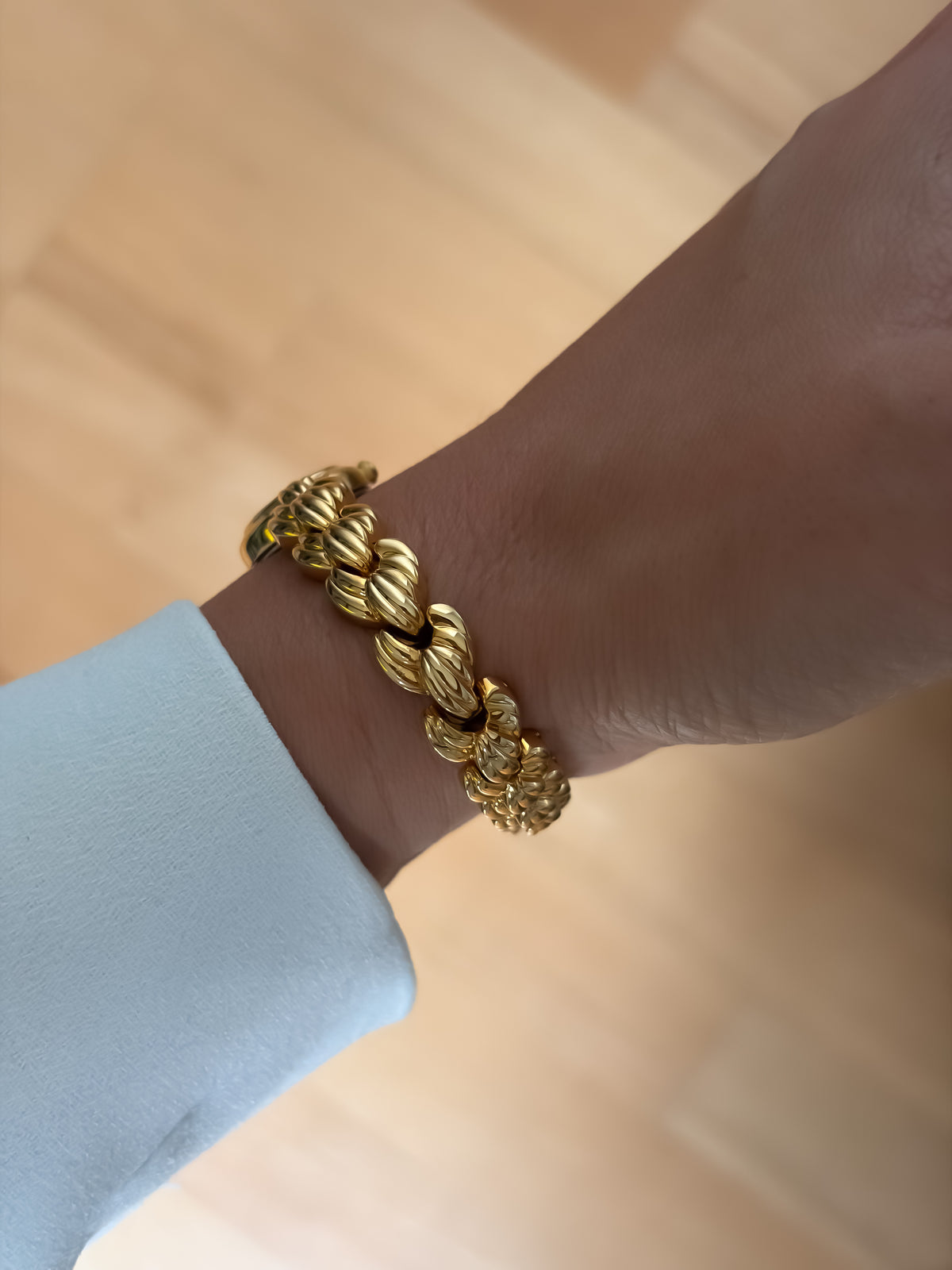 Seiko Vintage Gold Cocktail Watch Braid Bracelet Box