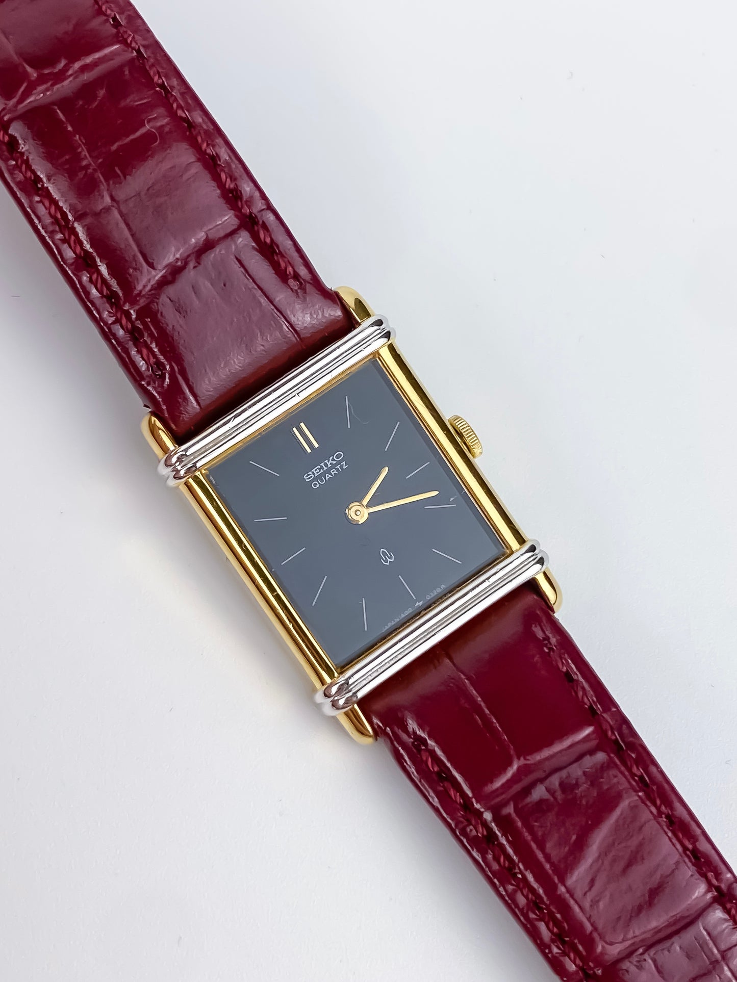 Seiko Vintage Gold Watch Exceline Black/Burgundy
