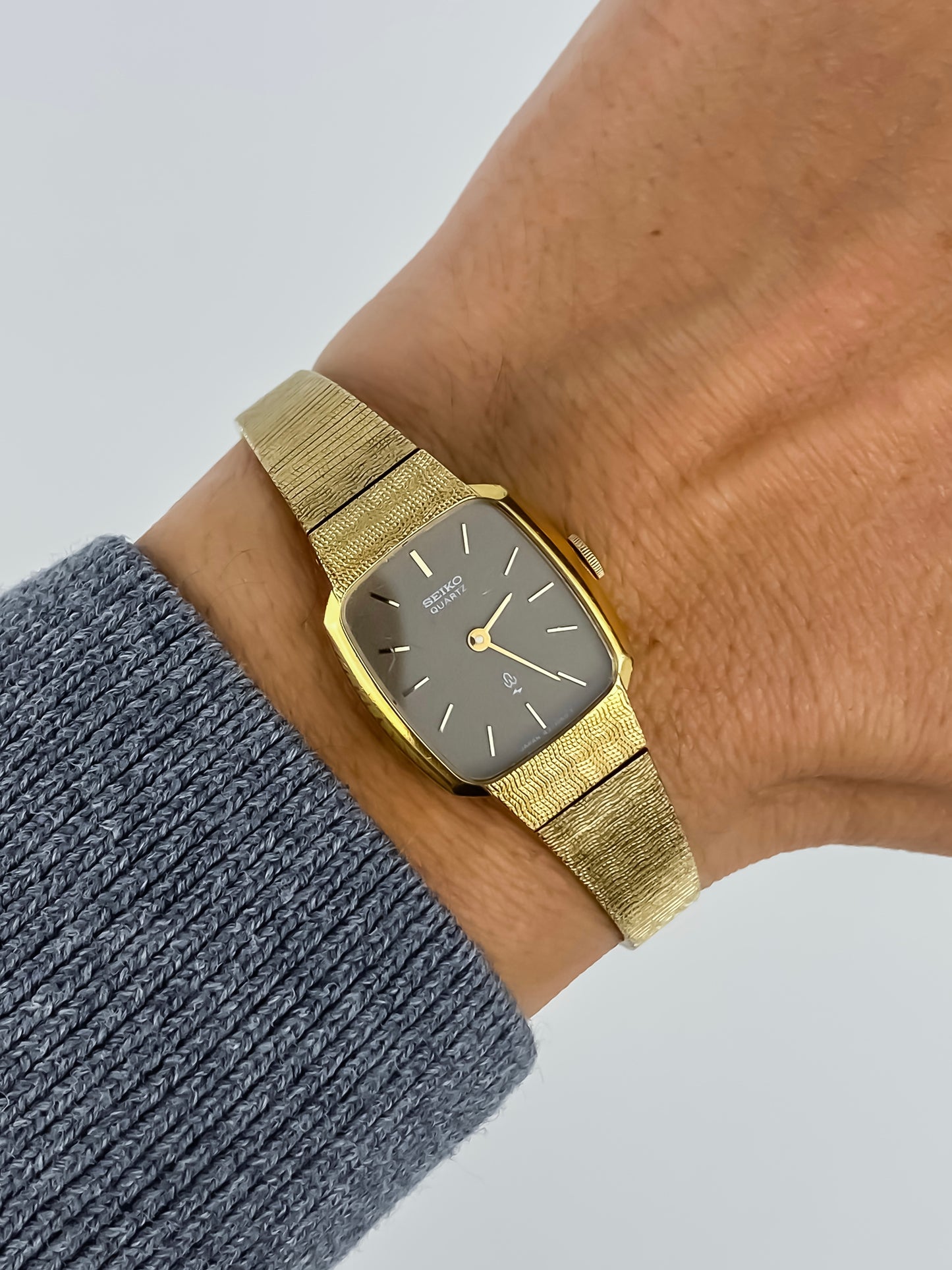 Seiko Vintage Gold Watch Mesh Bracelet Chocolate Dial