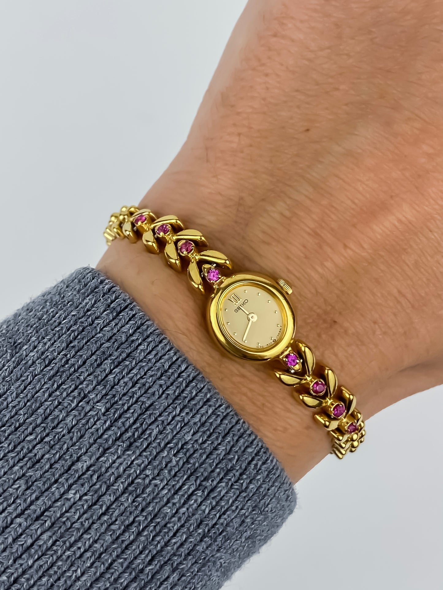Rare Seiko Vintage Watch Rubies and Gold Plated Bracelet