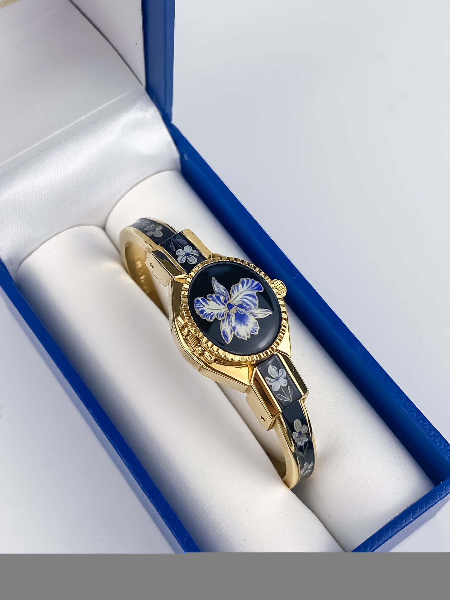 André Mouche Vintage Gold Watch Flower Enamel Peek a Boo Design Black