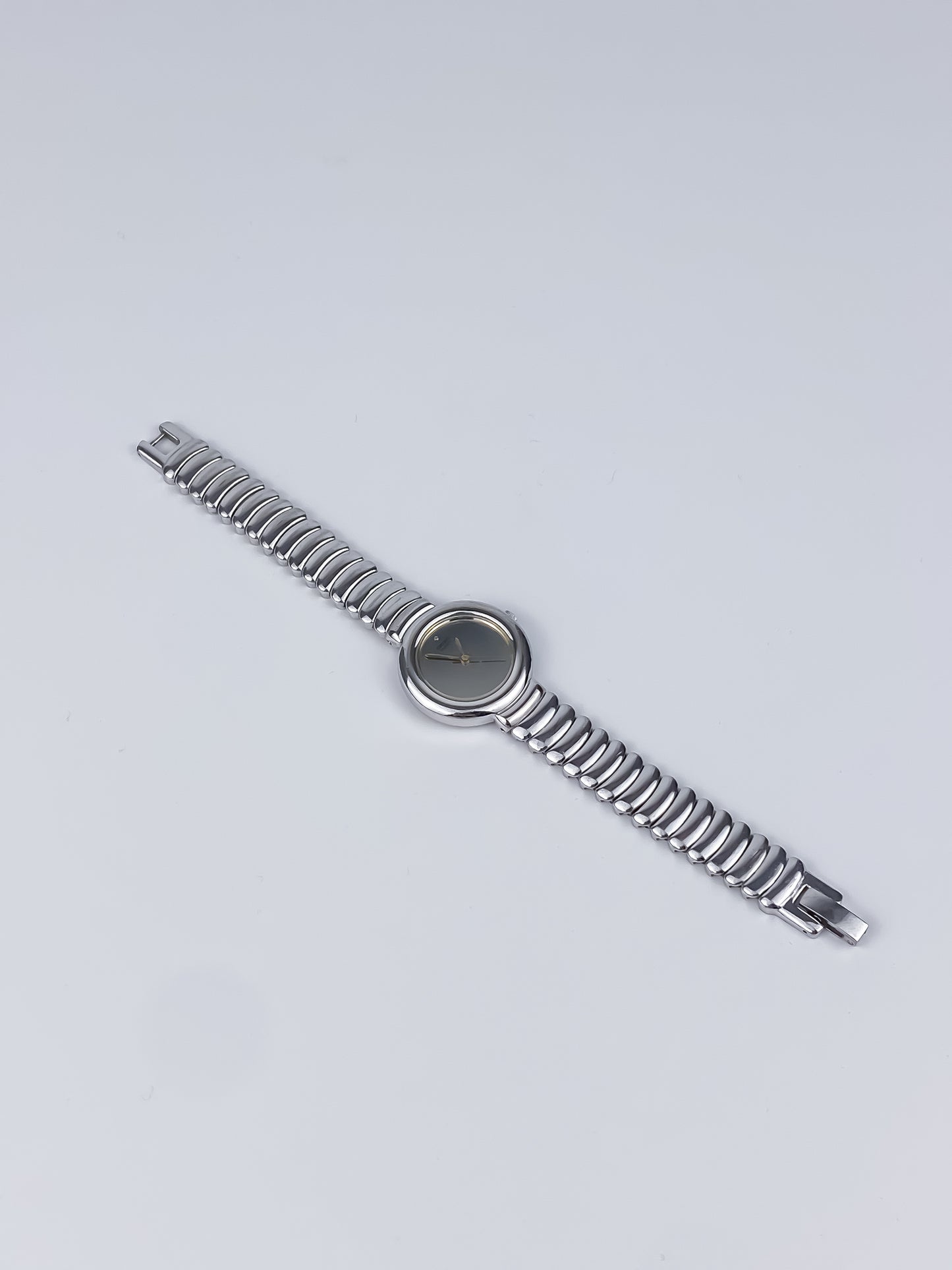 Seiko Vintage Silver Watch Articulated Bracelet Round Dial