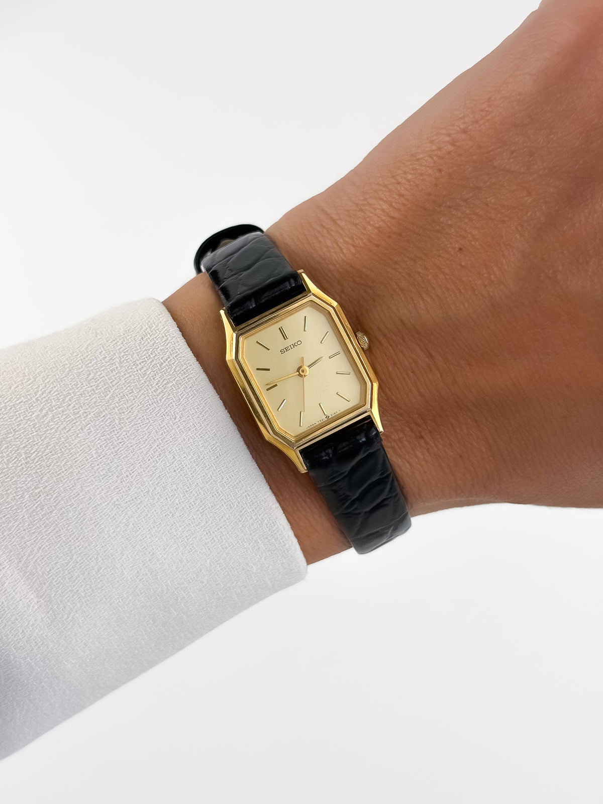 Seiko Vintage Gold Watch Black Leather Bracelet