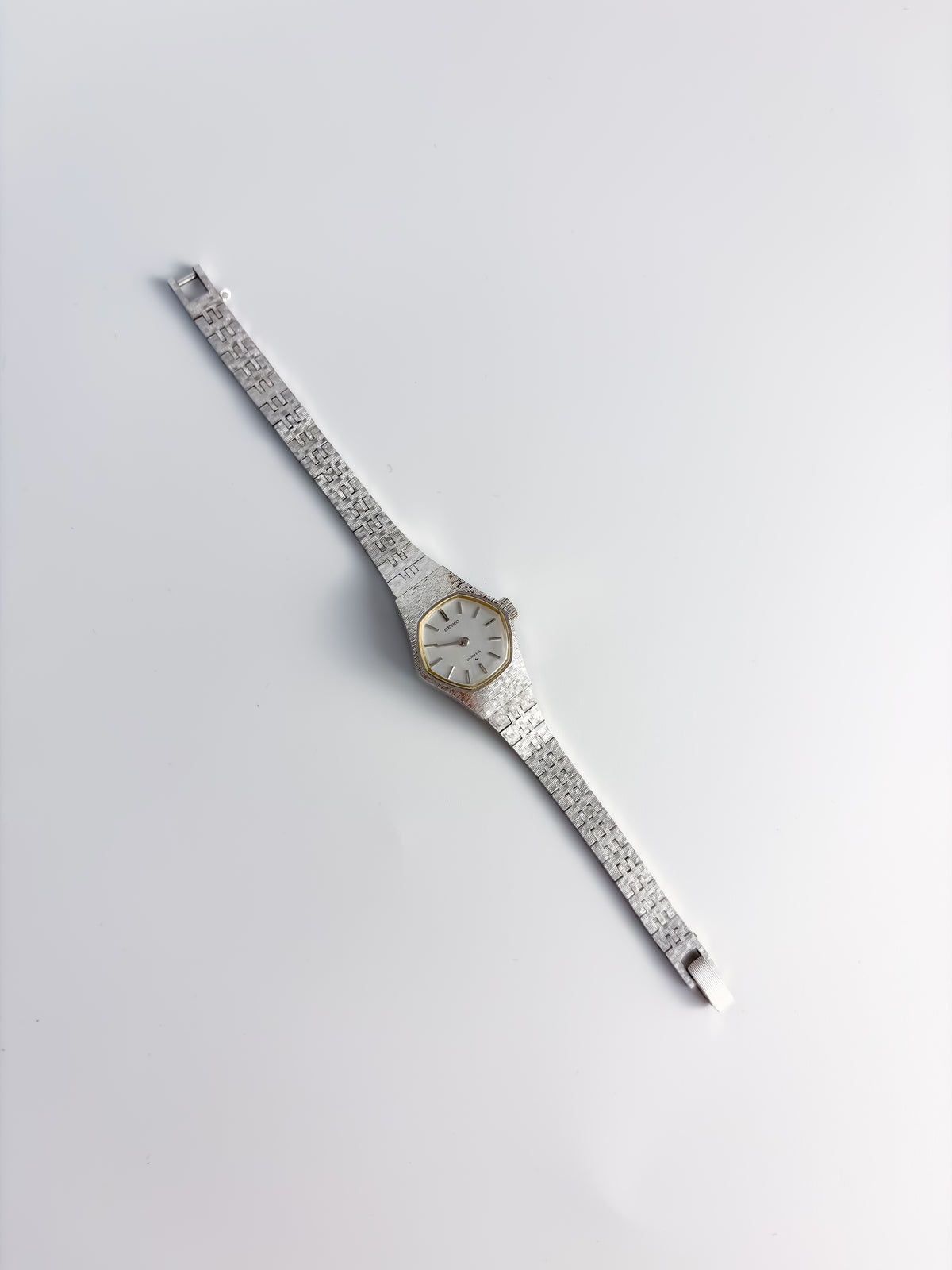 Vintage Seiko 21 Jewels Silver Frosted Hexagonal Watch