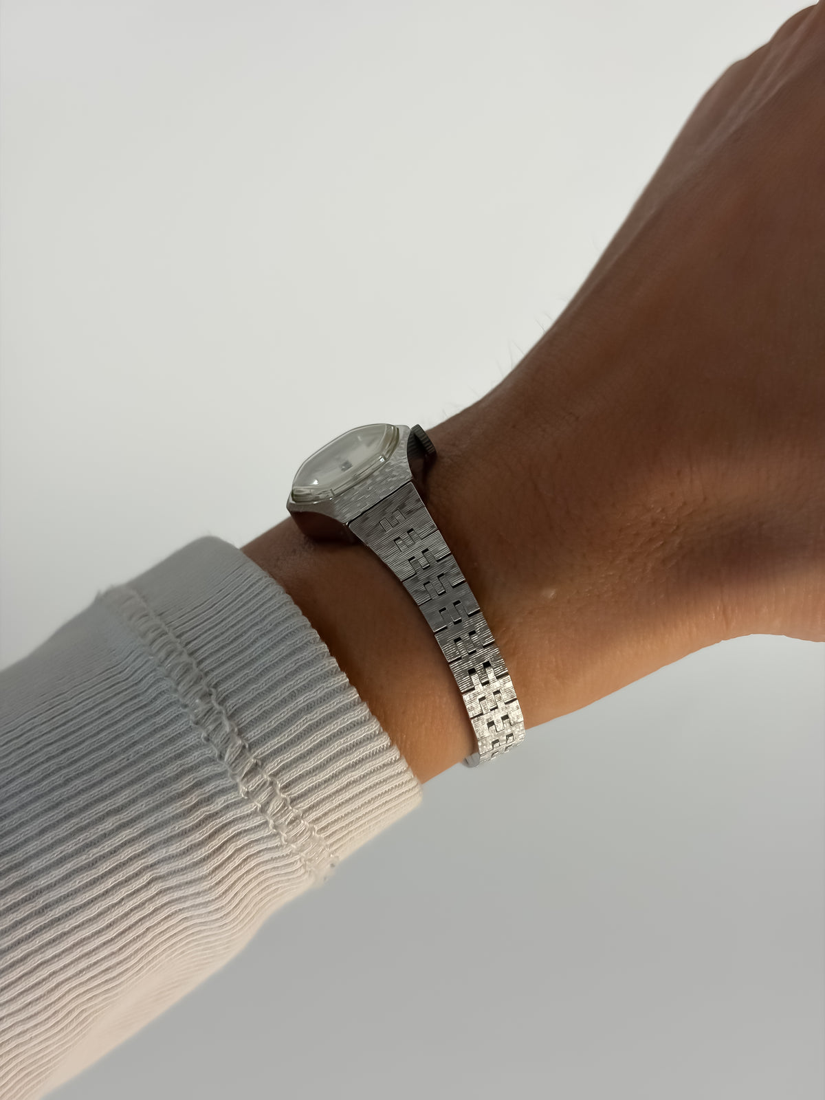 Vintage Seiko 21 Jewels Silver Frosted Hexagonal Watch