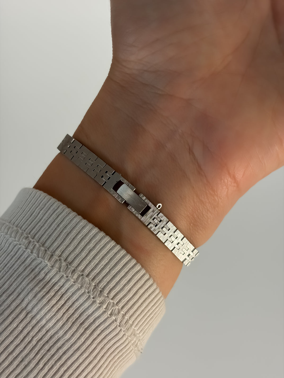 Vintage Seiko 21 Jewels Silver Frosted Hexagonal Watch