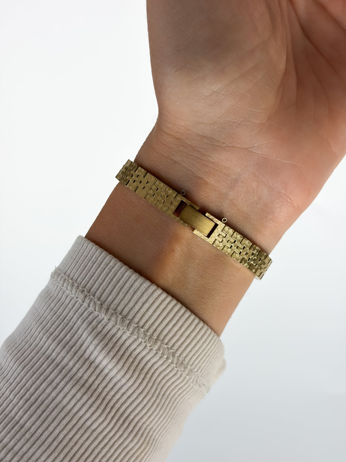 Vintage Seiko 17 Jewels Gold Frosted Classic Watch