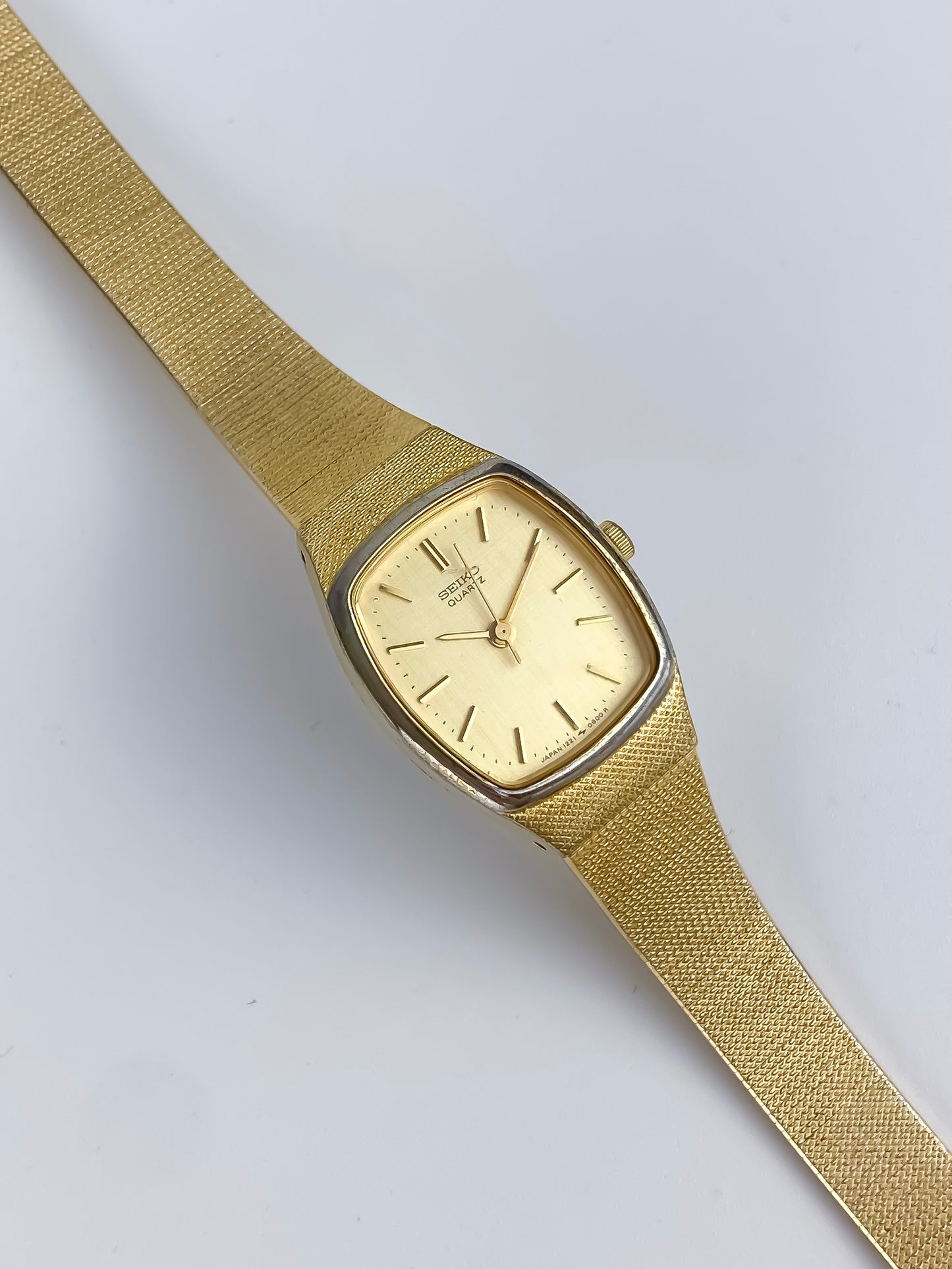 Seiko Vintage Watch Gold Milanese Mesh