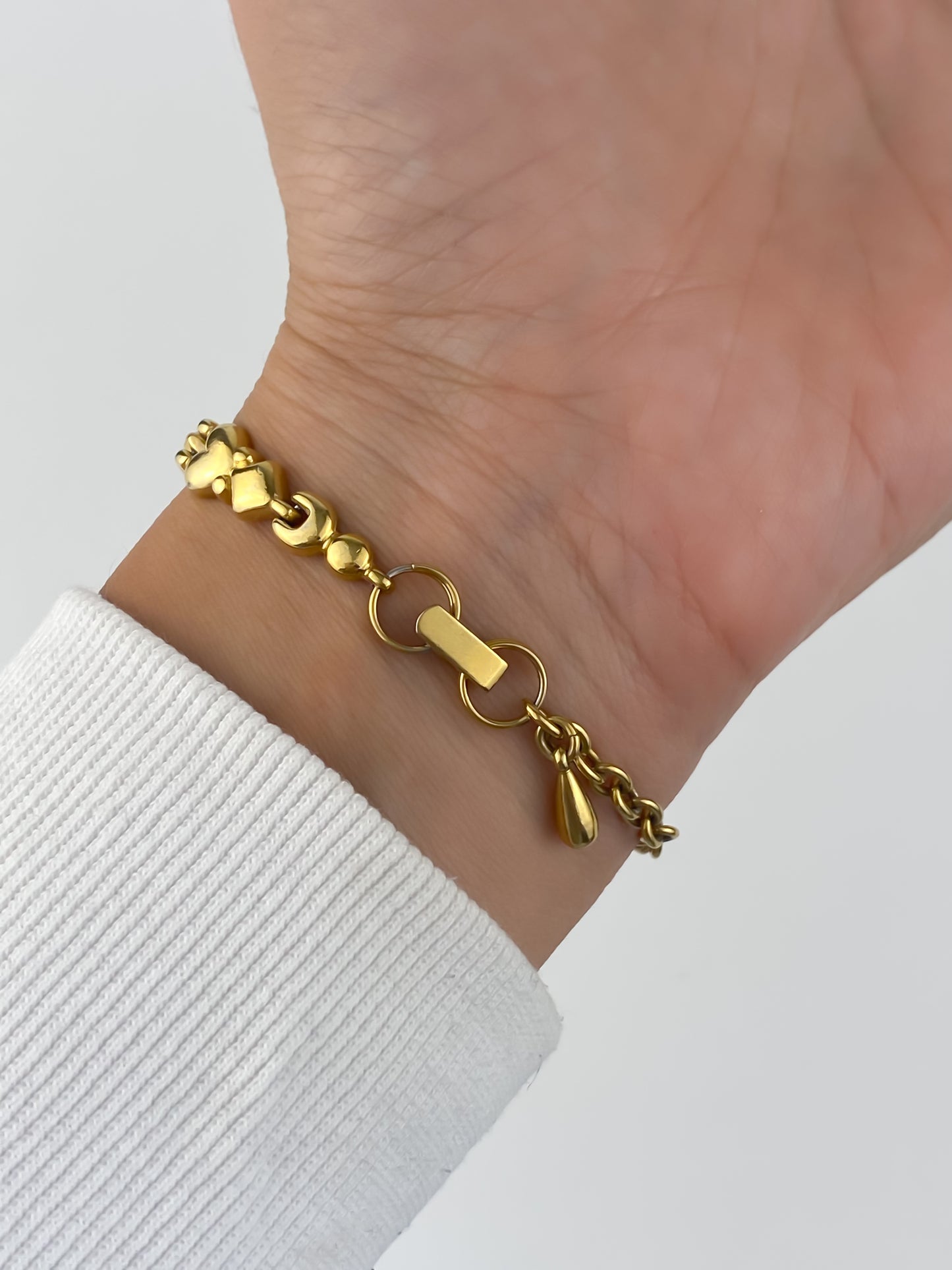 Casio Vintage Gold Watch Hearts Chain Bracelet
