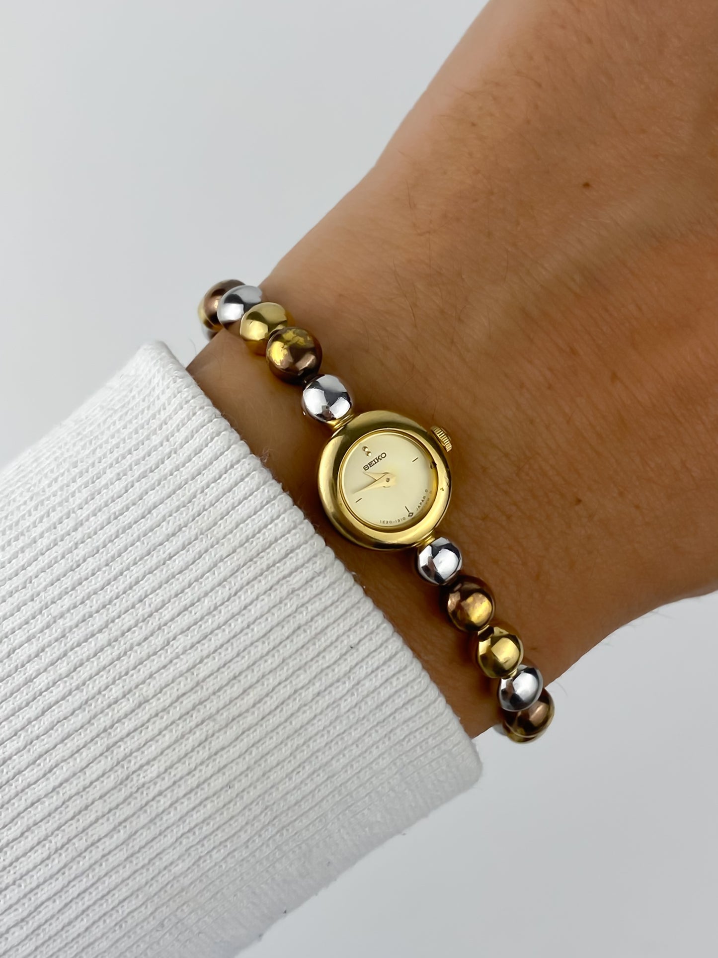 Seiko Vintage Watch 3 Gold Pearls