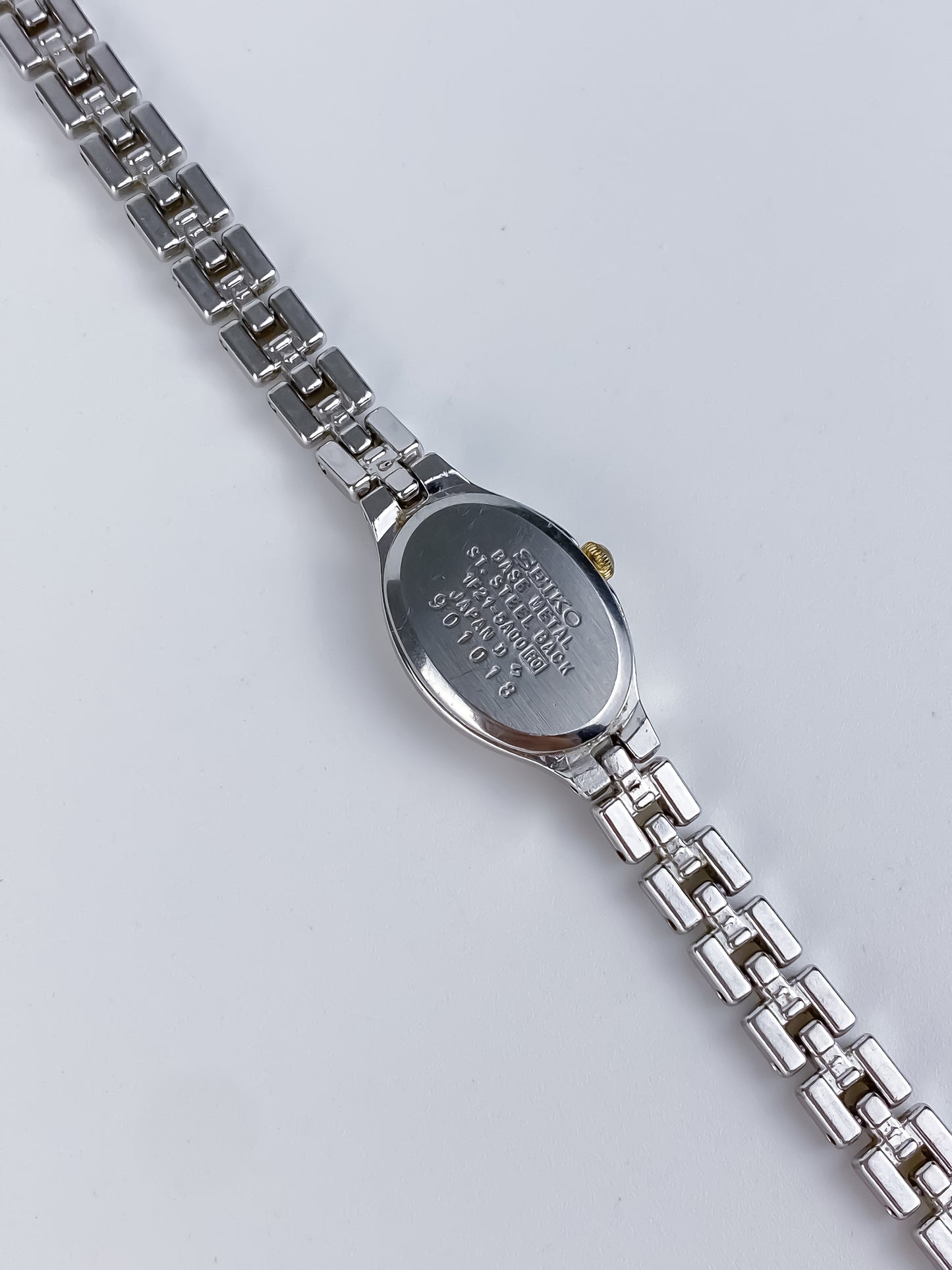 Seiko Vintage Watch Dual Tone Oval Iridescent Dial