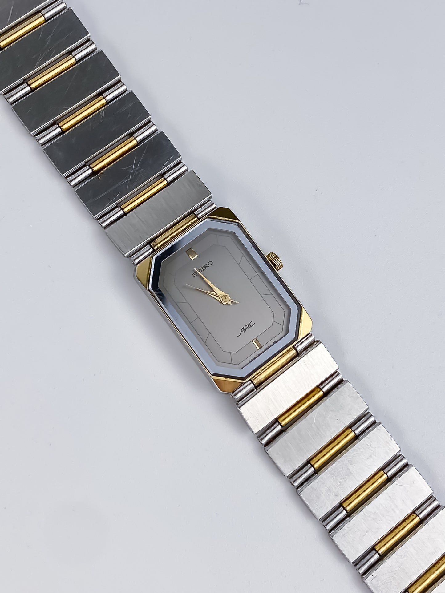 Rare Seiko Arc Duo Tone Vintage Watch