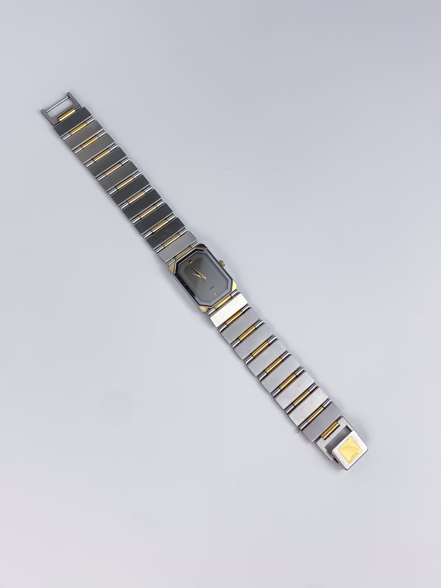 Rare Seiko Arc Duo Tone Vintage Watch