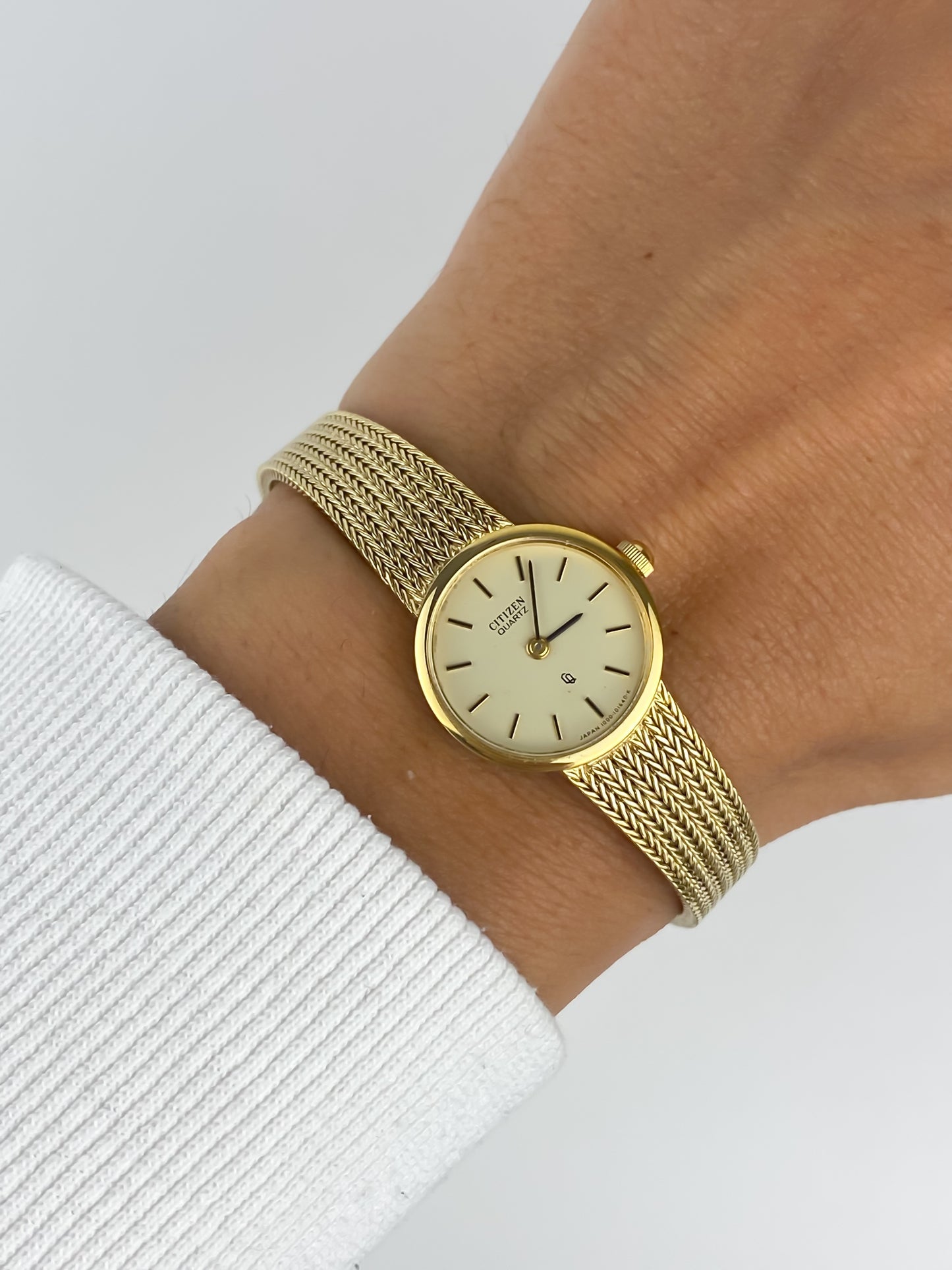 Citizen Gold Round Vintage Watch