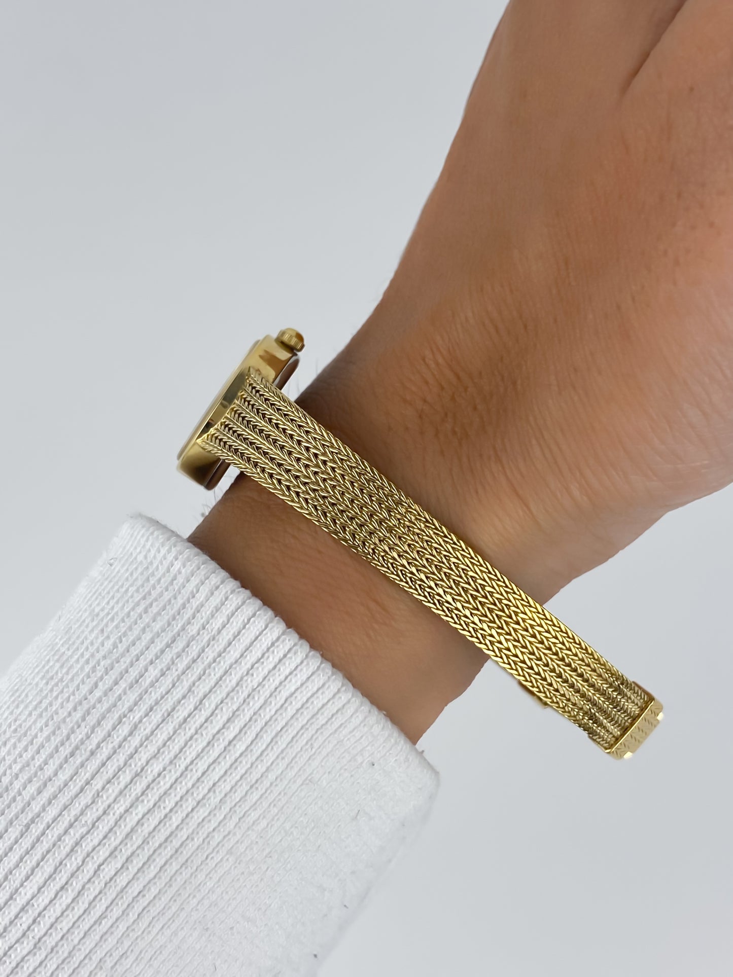 Citizen Gold Round Vintage Watch