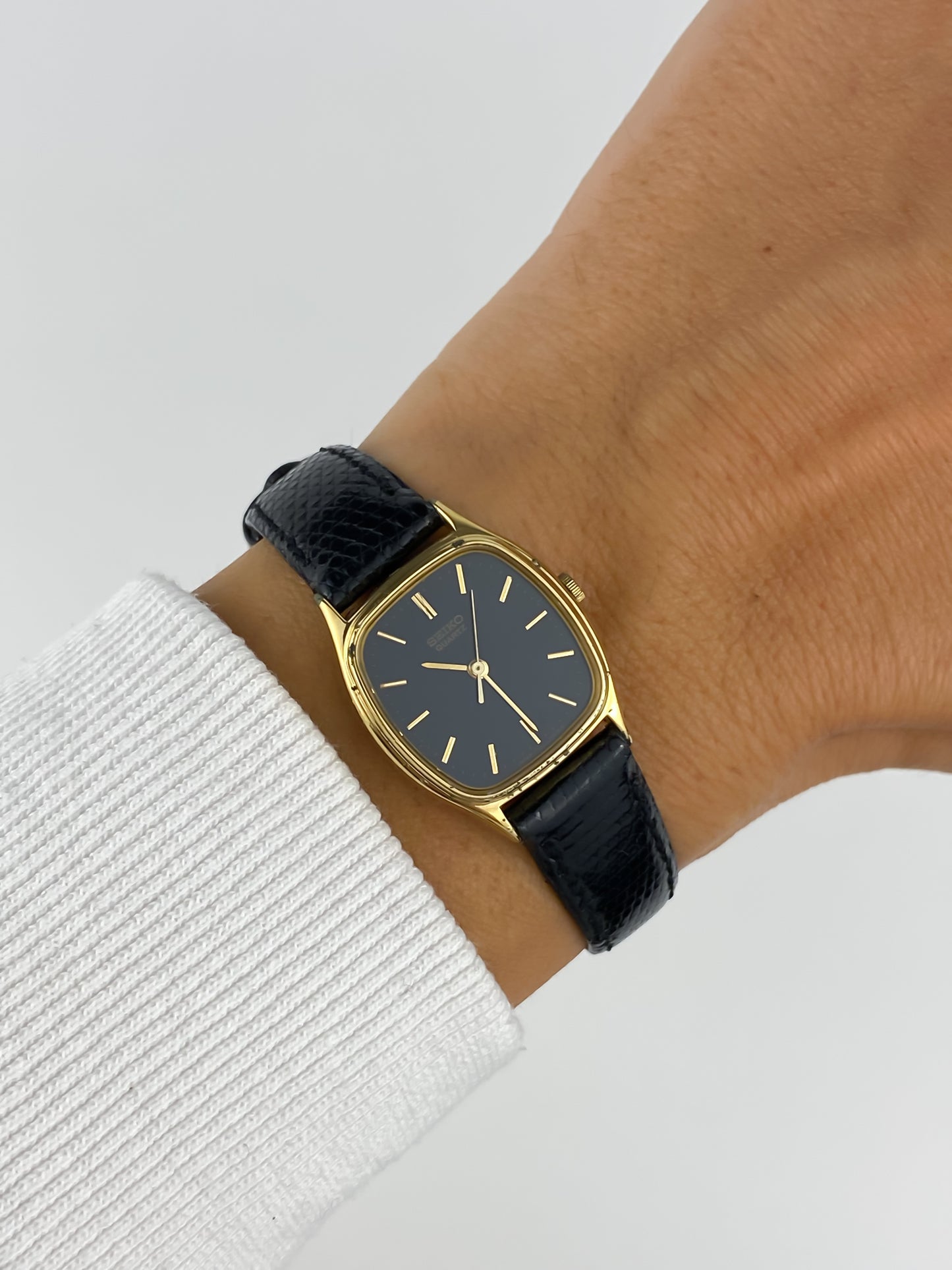 Seiko Black Leather Gold Vintage Watch 1990 Square Dial