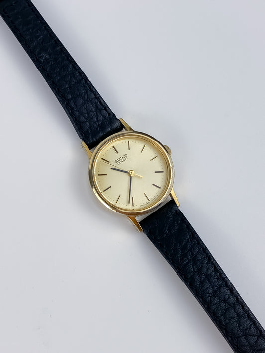 Seiko Black Leather Gold Vintage Watch 1990 Round Dial