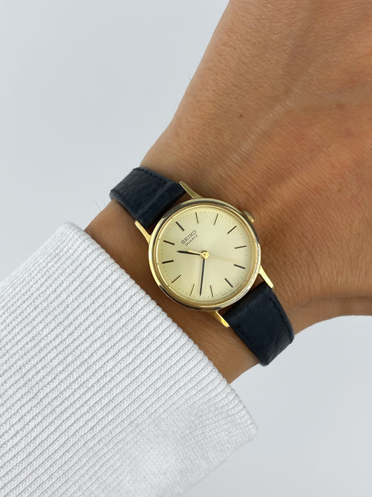 Seiko Black Leather Gold Vintage Watch 1990 Round Dial