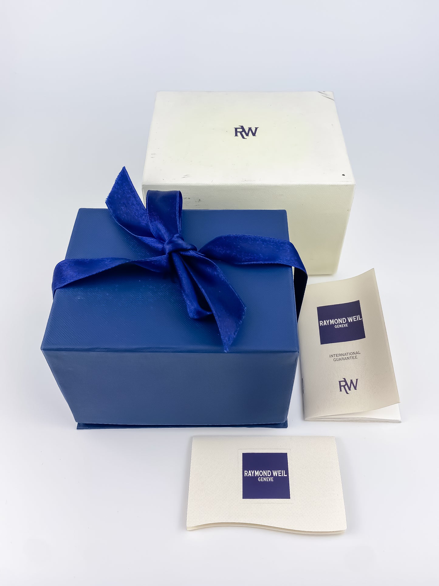 Raymond Weil Geneva Gold Diamonds Vintage Watch Box & Papers