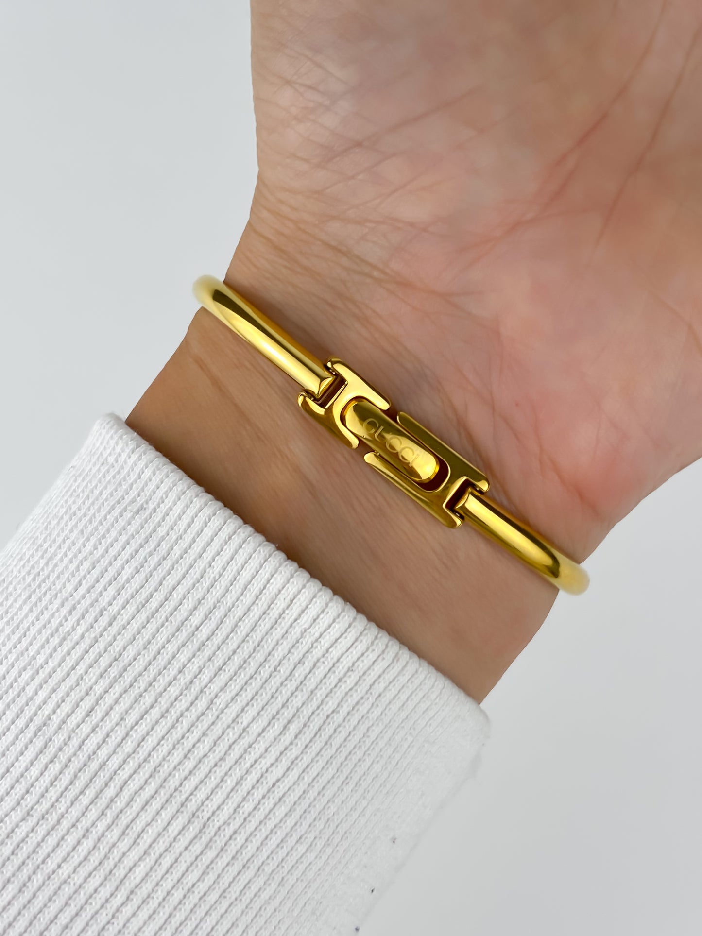 Gucci Vintage Gold Bangle Watch Cocktail Y2K Square Dial