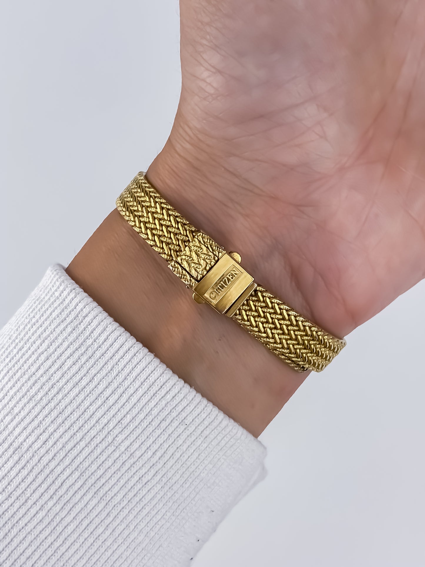 Citizen Vintage Gold Watch Cocktail 80s Milanese Bracelet