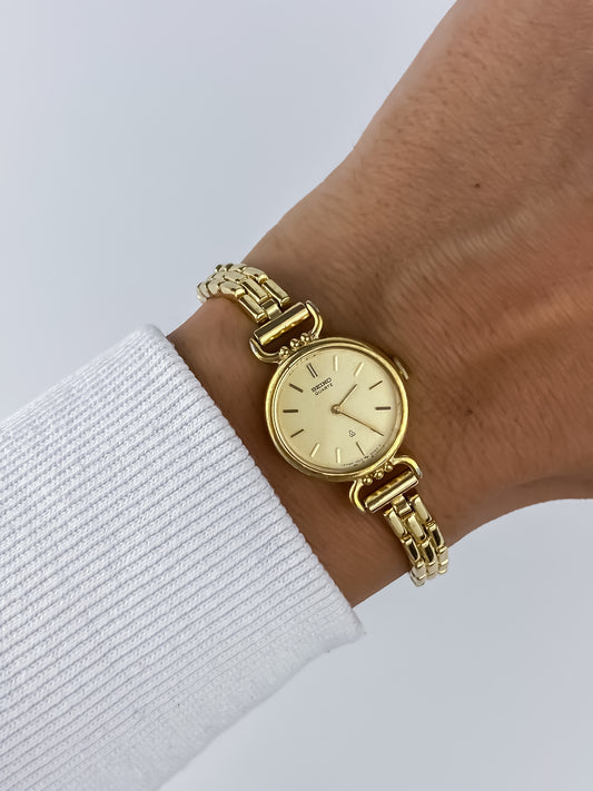Seiko Vintage Thin Gold Watch Cocktail 80s Bracelet Round Dial
