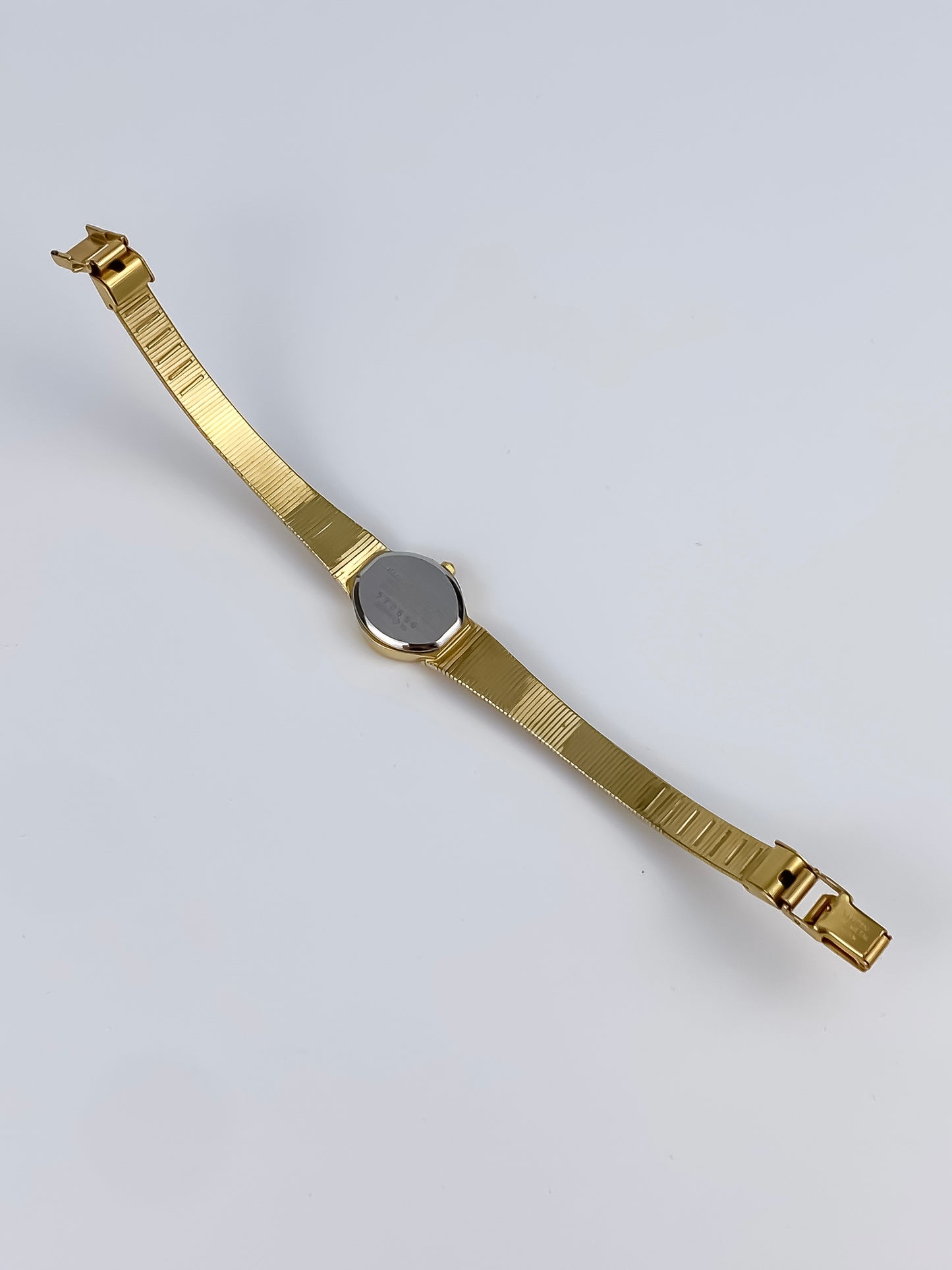Citizen Vintage Watch Gold Plated Wave Guilloché Bracelet