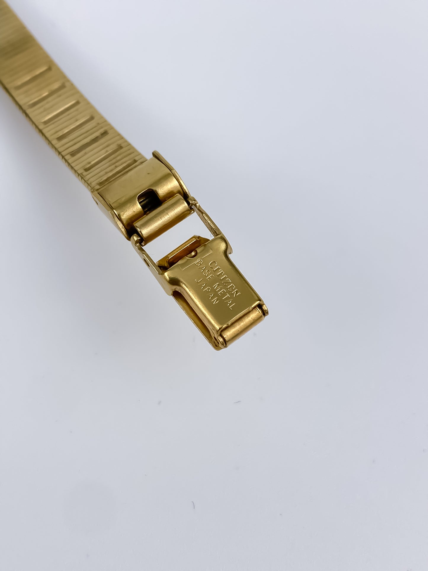 Citizen Vintage Watch Gold Plated Wave Guilloché Bracelet